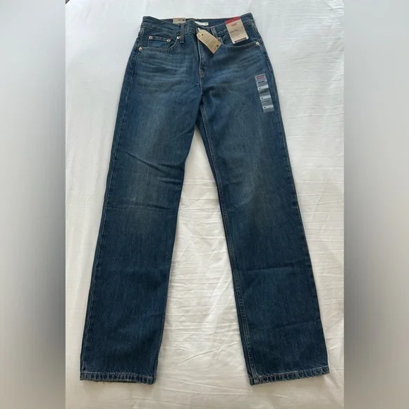 Levi’s Low Pro Women’s Jeans. No Woods- Dark Wash. size 26. - Picture 3 of 6